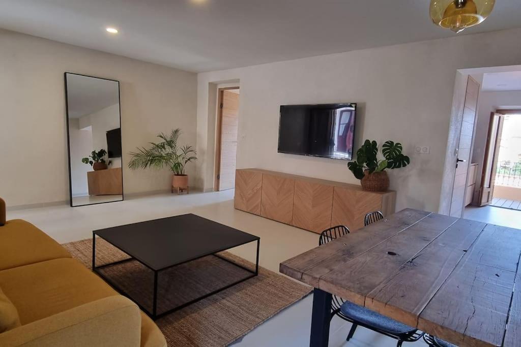 Appartement Au Centre Du Village Cargèse Esterno foto